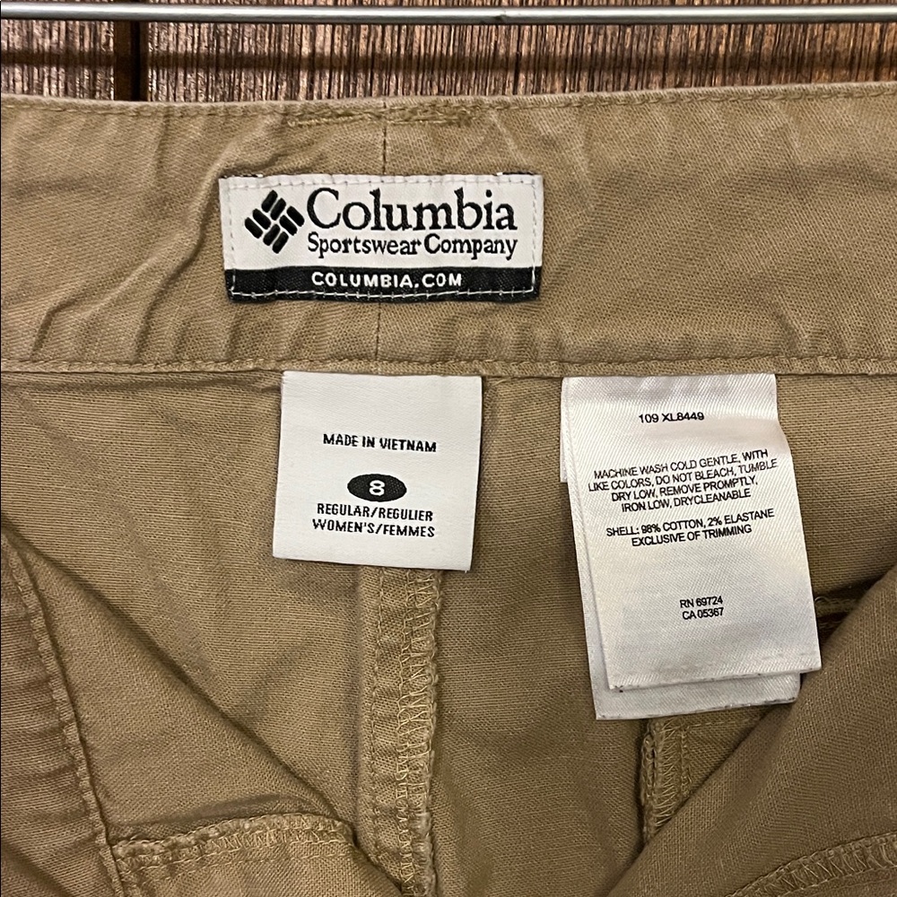 Columbia Women's Tan Cargo Pants/Capris 8 Regular - Picture 2 of 10